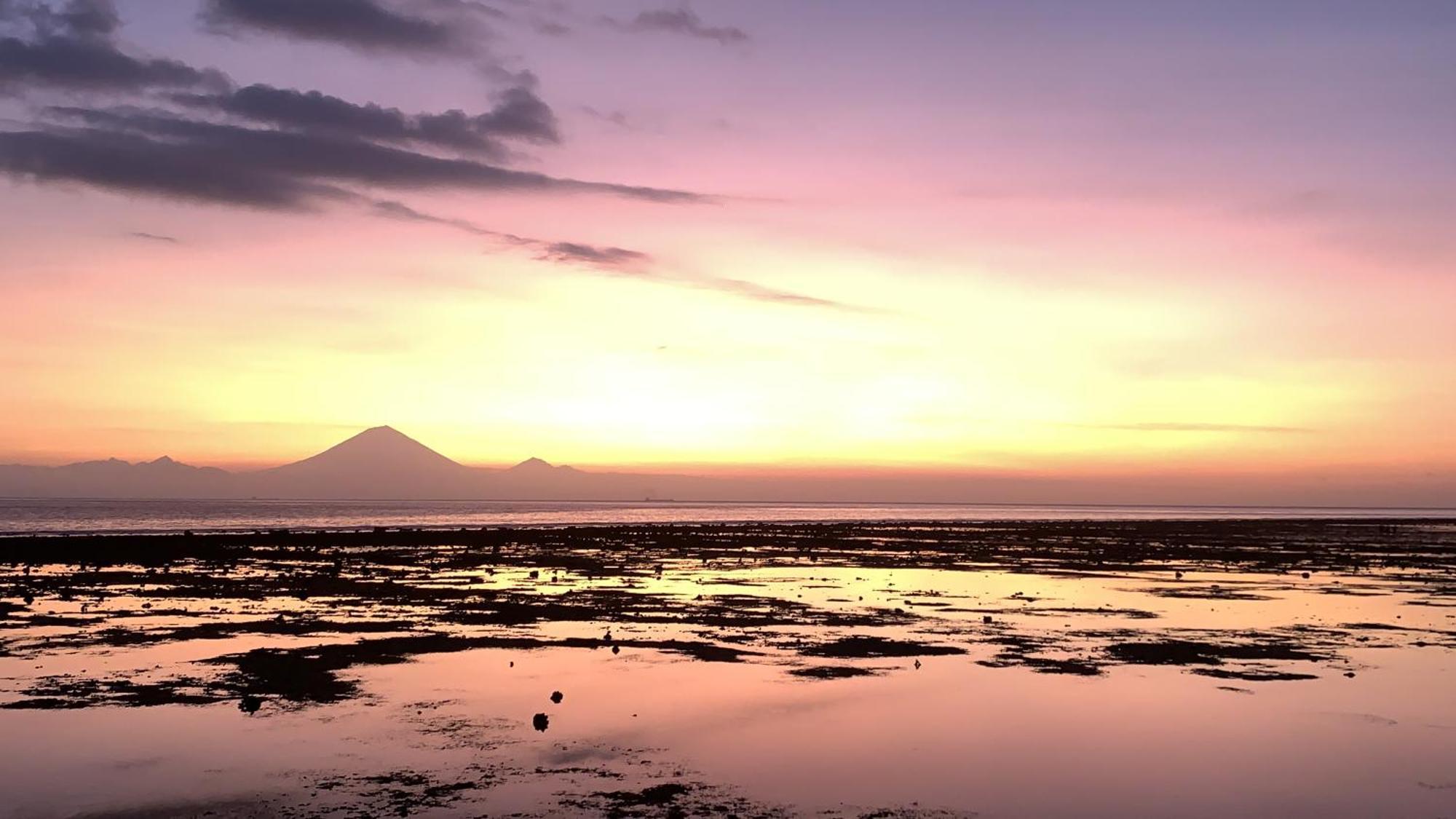 Отель Gili Davidoff Skyline Гили Траванган Экстерьер фото